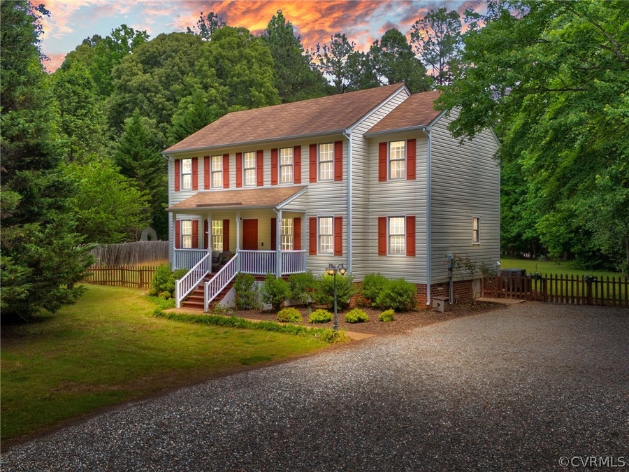 Tracey McClung Powhatan Village Concepts Realty Group